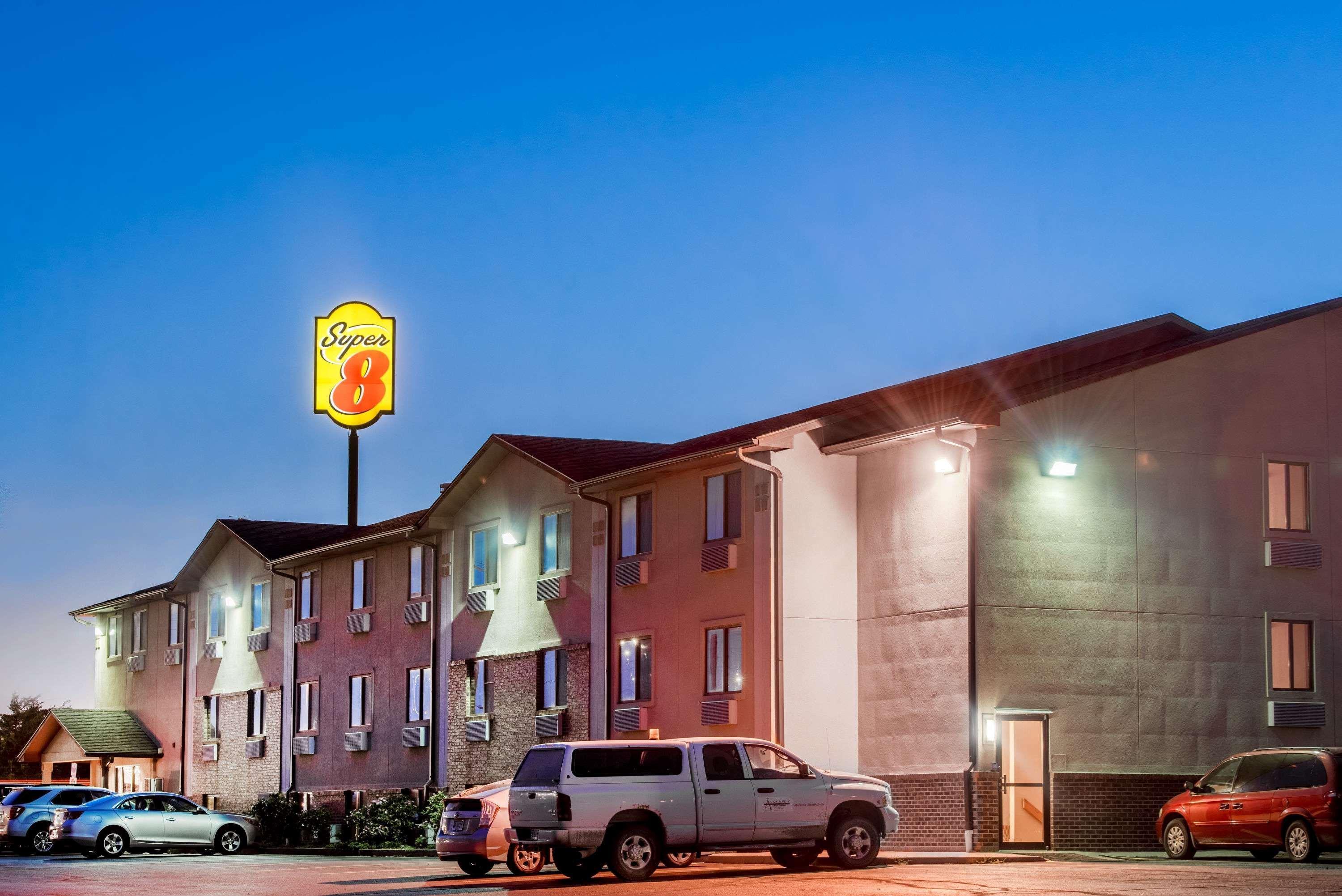 Hotel Super 8 By Wyndham Abilene Ks Exteriér fotografie